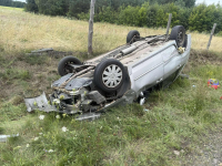 Dachowanie pojazdu osobowego na DK12 w Buczynie